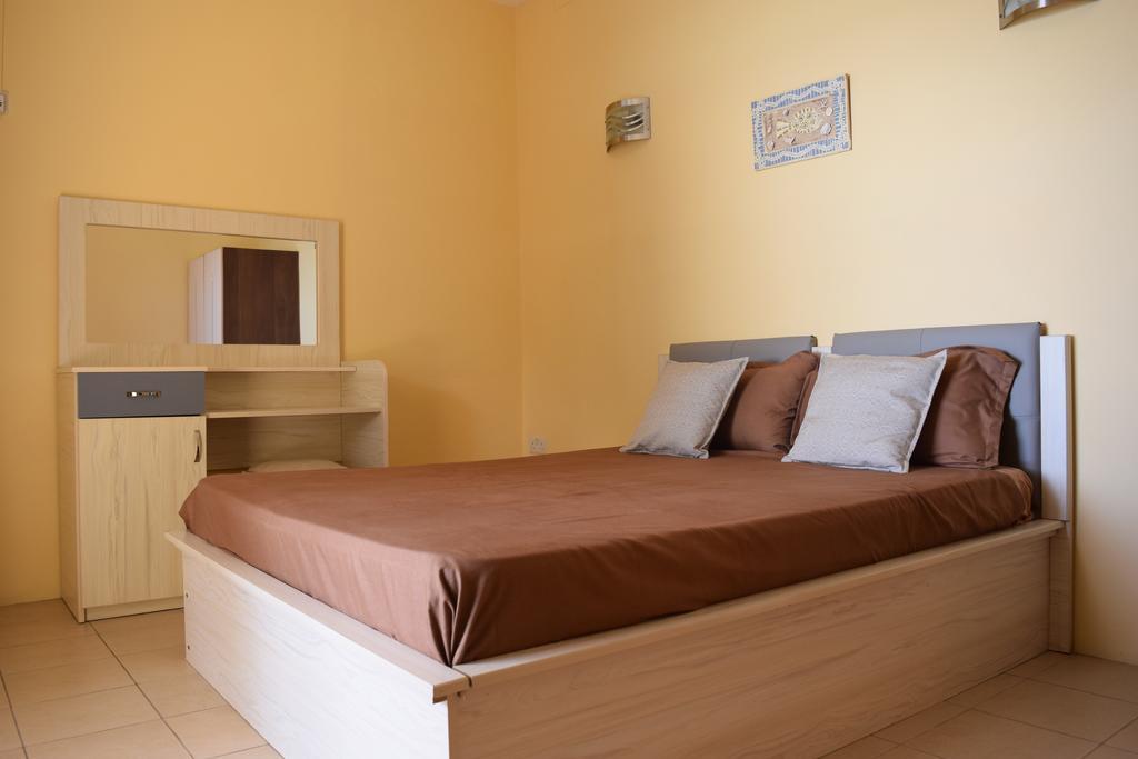 Baywatch Apartment La Gaulette Esterno foto