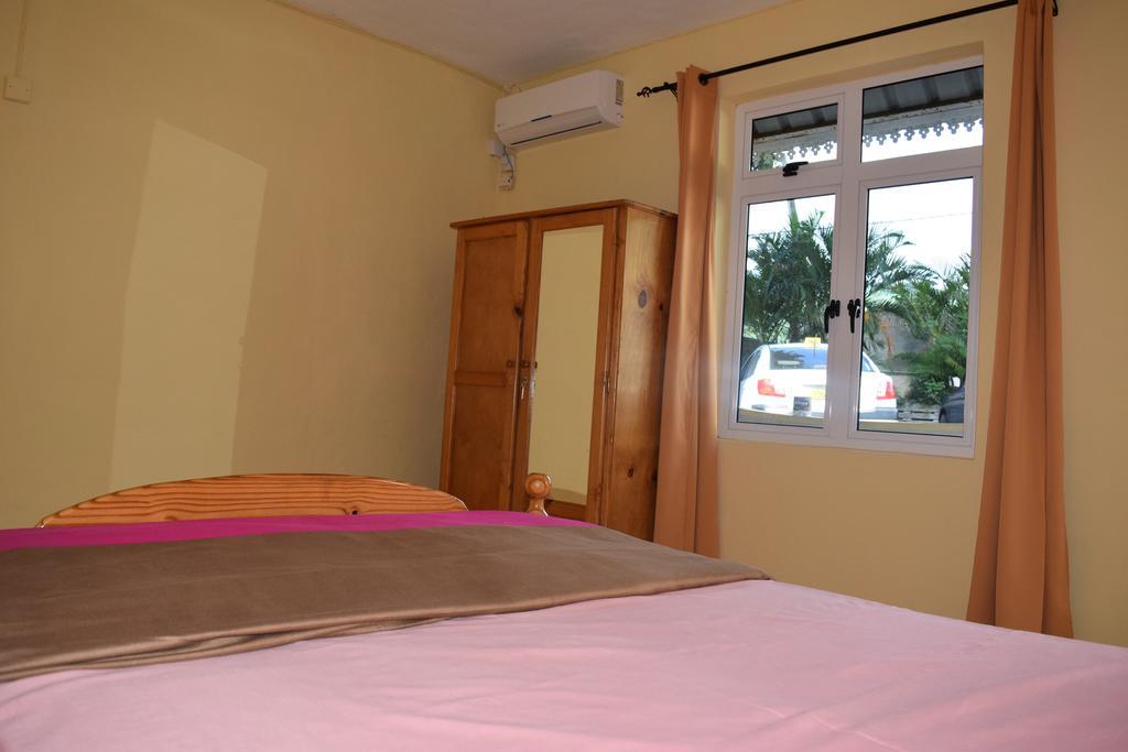Baywatch Apartment La Gaulette Esterno foto