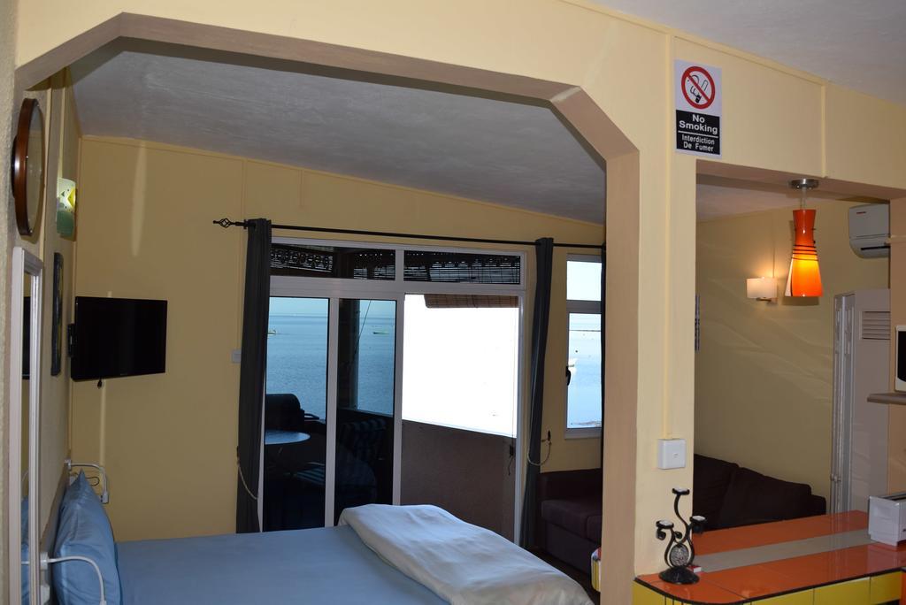 Baywatch Apartment La Gaulette Esterno foto